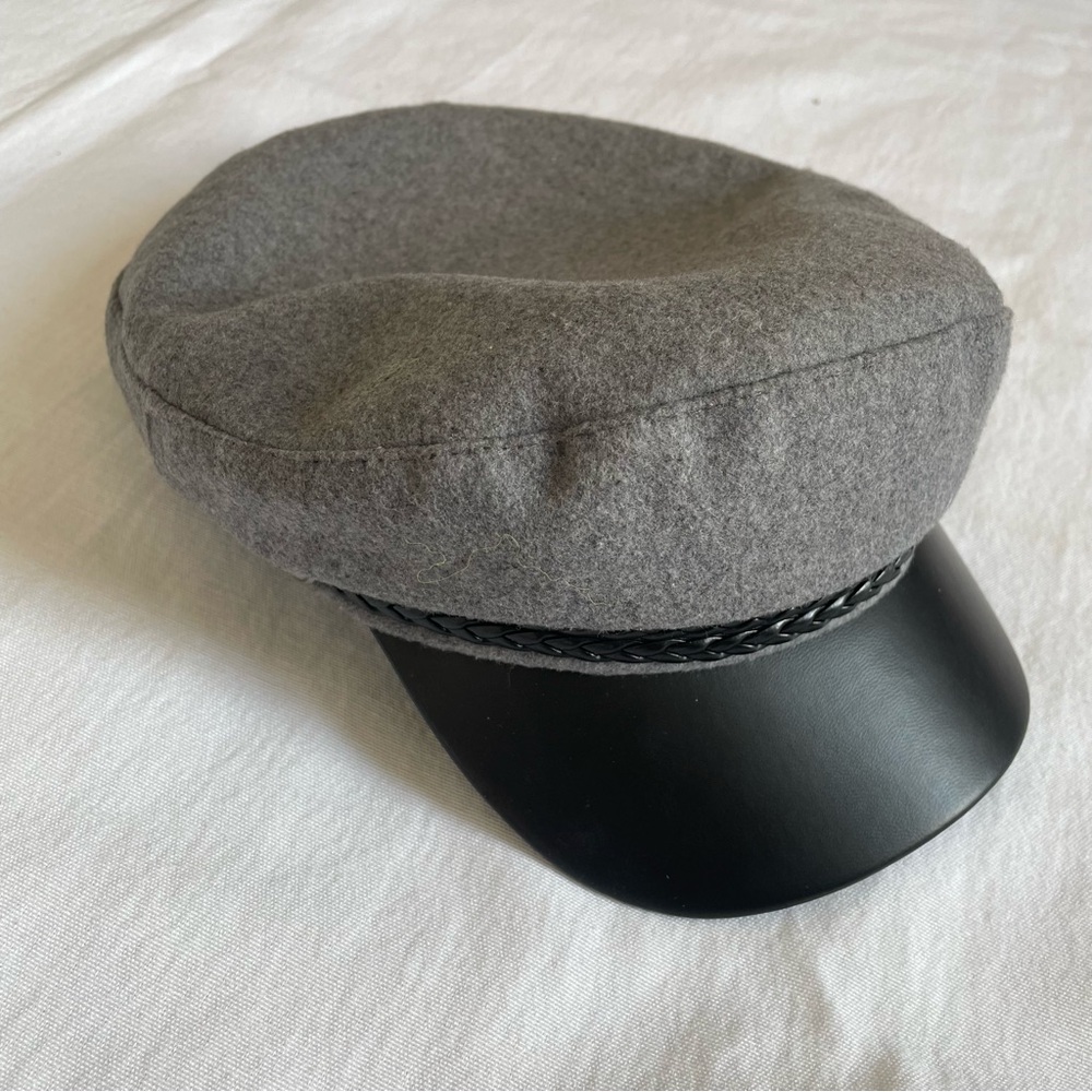 Brixton Fiddler Cap in felt and pleather